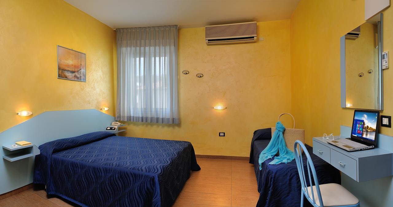 Hotel Marilena Riccione Eksteriør billede