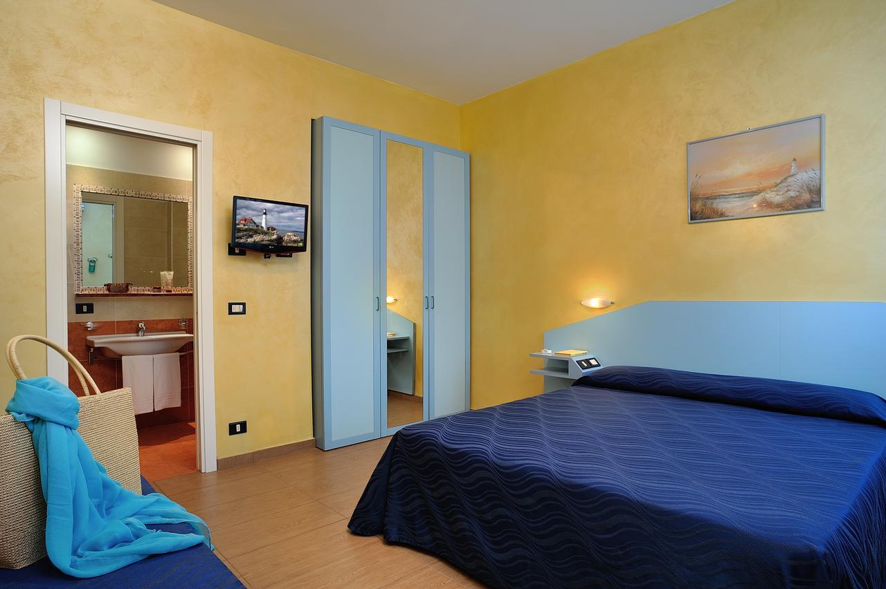Hotel Marilena Riccione Eksteriør billede