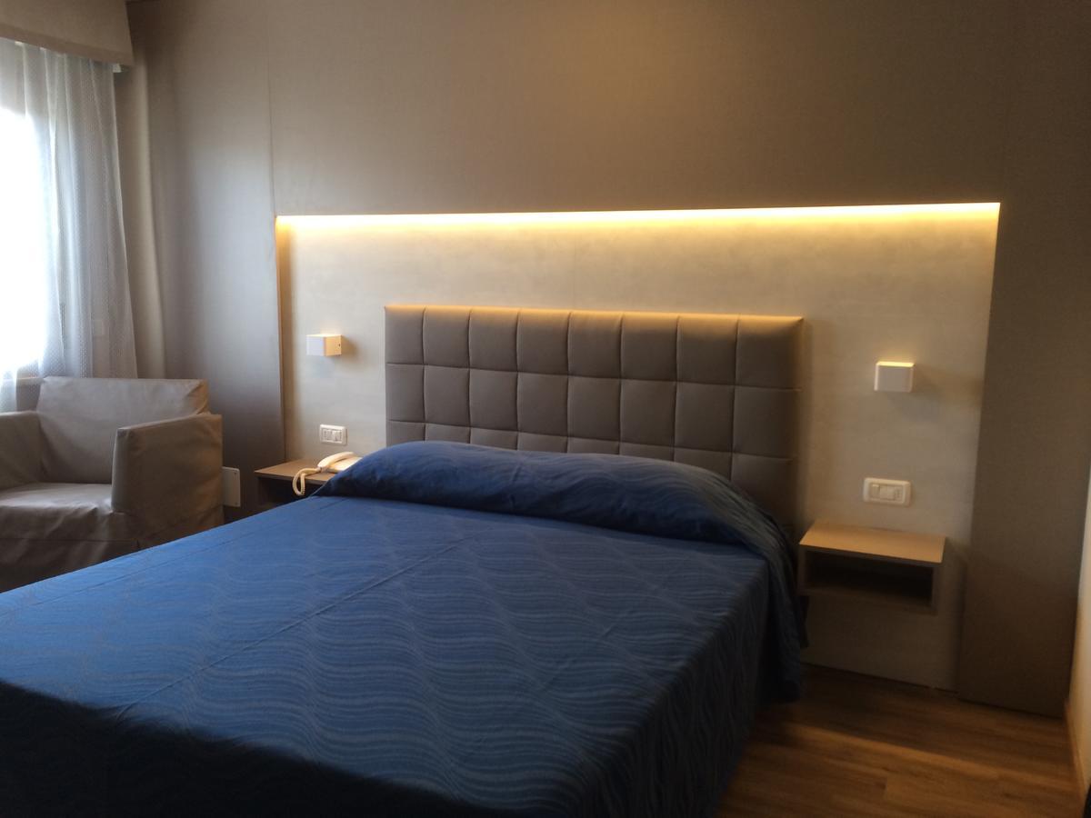 Hotel Marilena Riccione Eksteriør billede
