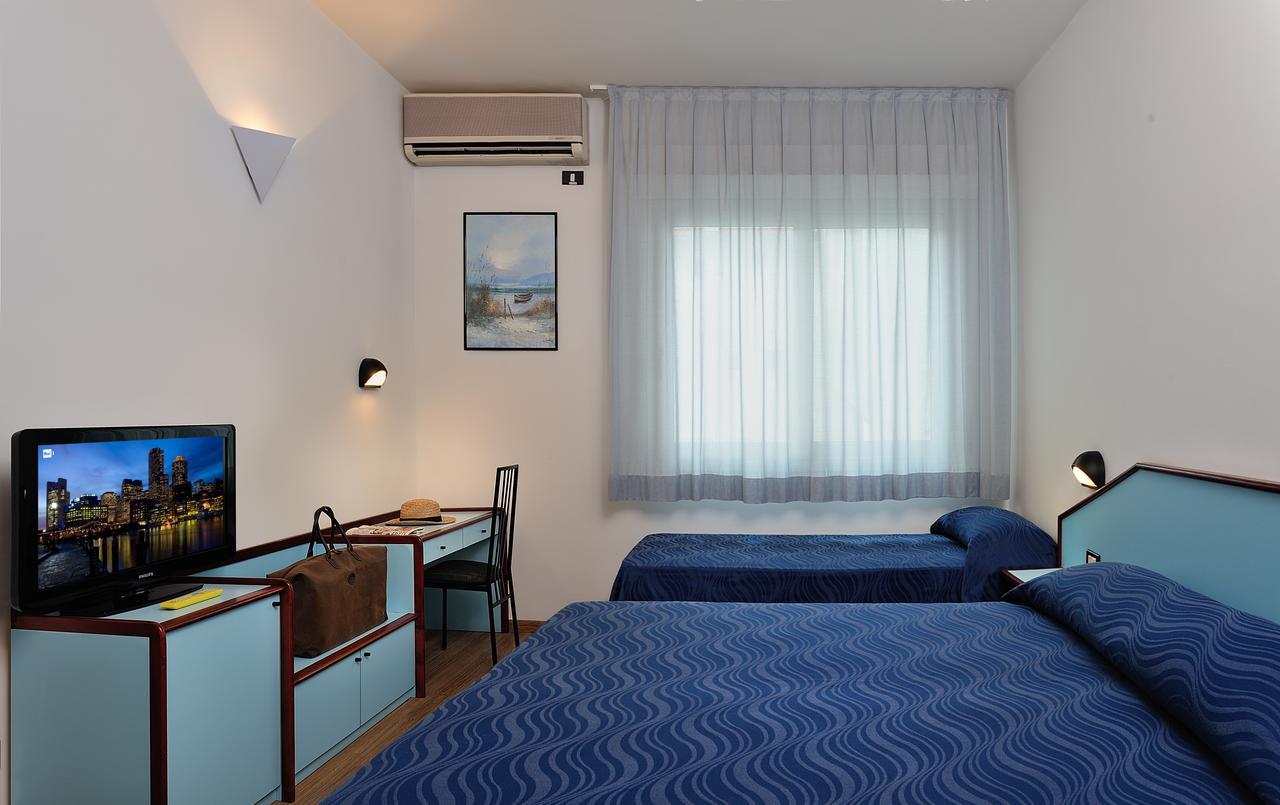 Hotel Marilena Riccione Eksteriør billede