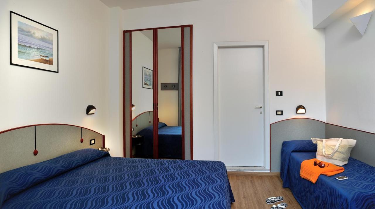 Hotel Marilena Riccione Eksteriør billede